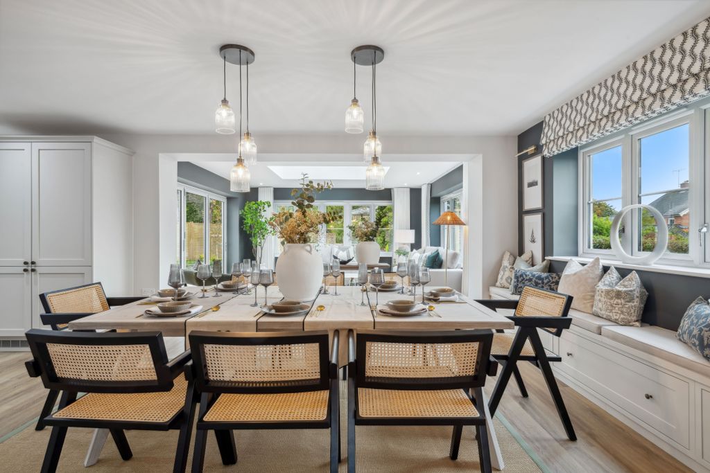 Property photo 2 of 38 Showhome Image