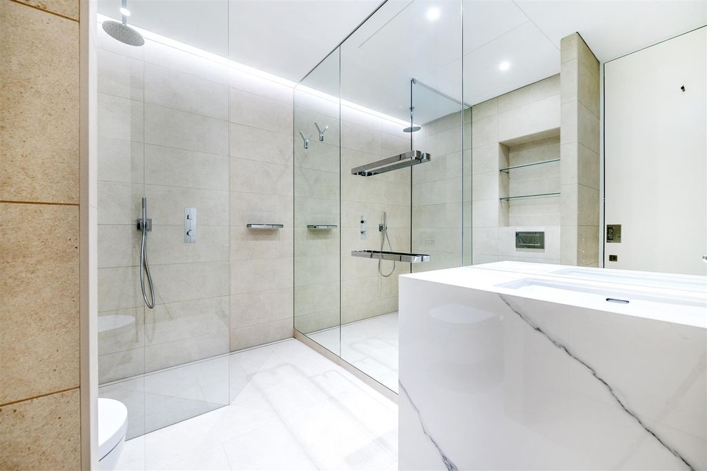 Property photo 3 of 14 44367_Hi-Res(3).Jpg