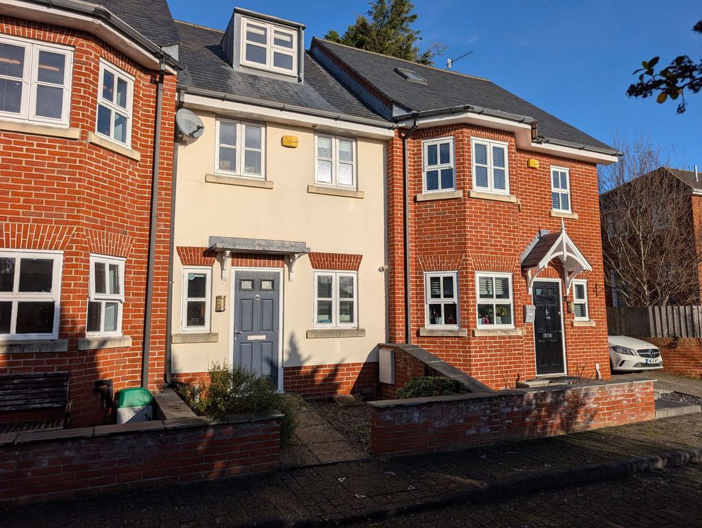 Property photo 1 of 7