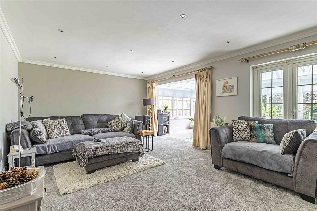 Property photo 2 of 39 Picture No. 22