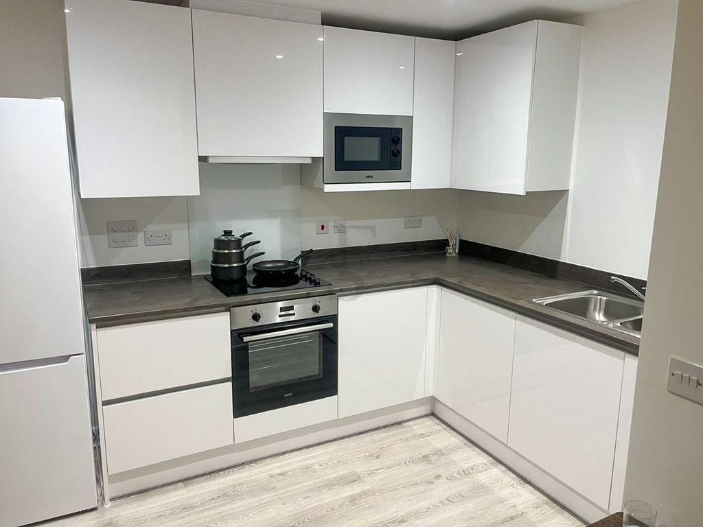 Property photo 2 of 9