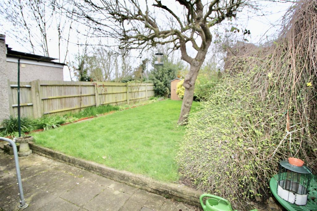 Property photo 2 of 9 Rear