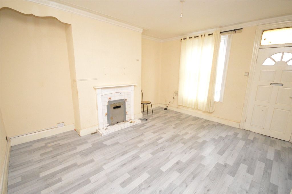 Property photo 2 of 7 Picture 2