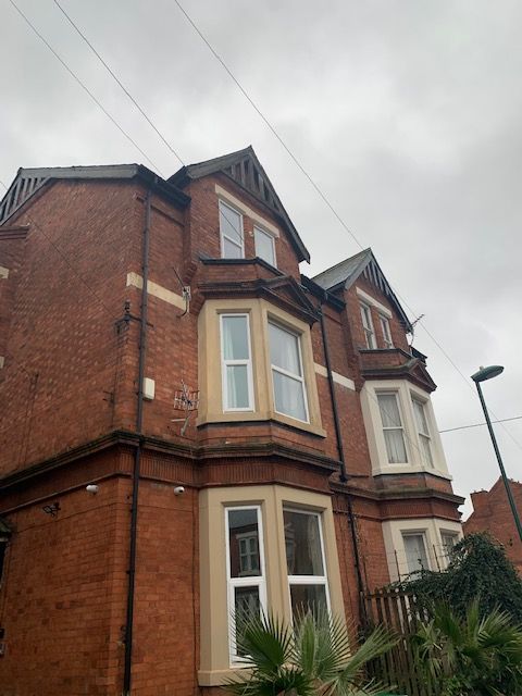 Property photo 1 of 2