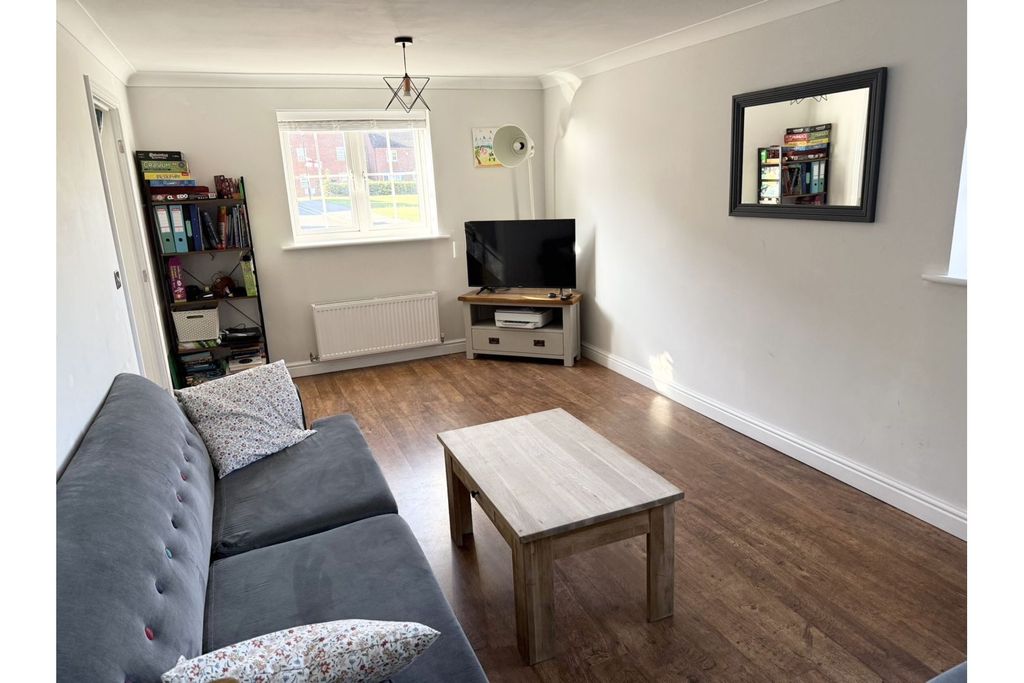 Property photo 3 of 19