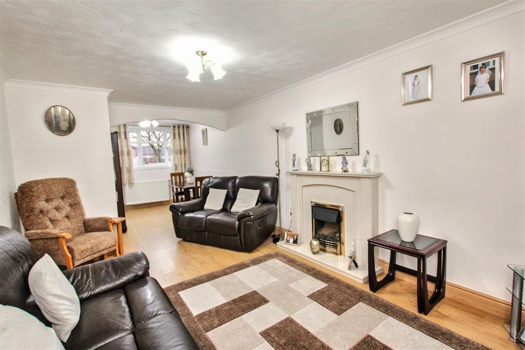 Property photo 3 of 19 3