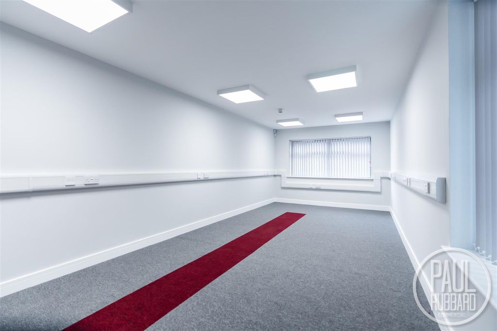 Property photo 2 of 6 Colne House-171.Jpg