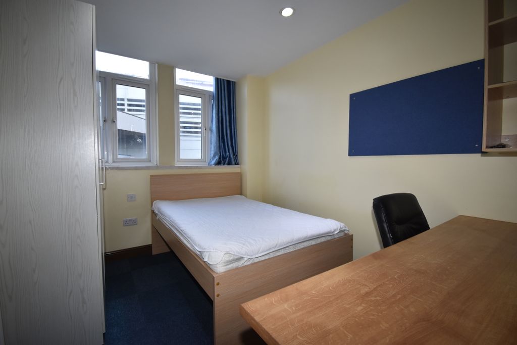 Property photo 1 of 6 Dsc_0462