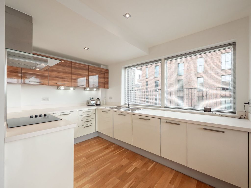 Property photo 3 of 21 Picture 3