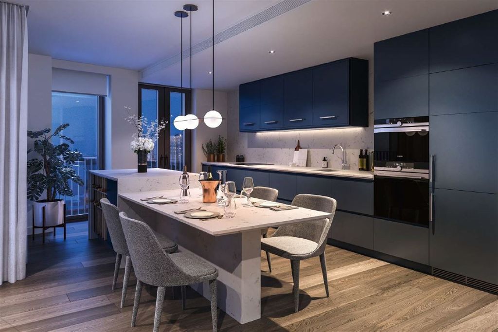 Property photo 2 of 13 Kitchen &amp; Dining