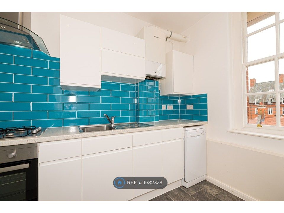 Property photo 3 of 24 Kitchen