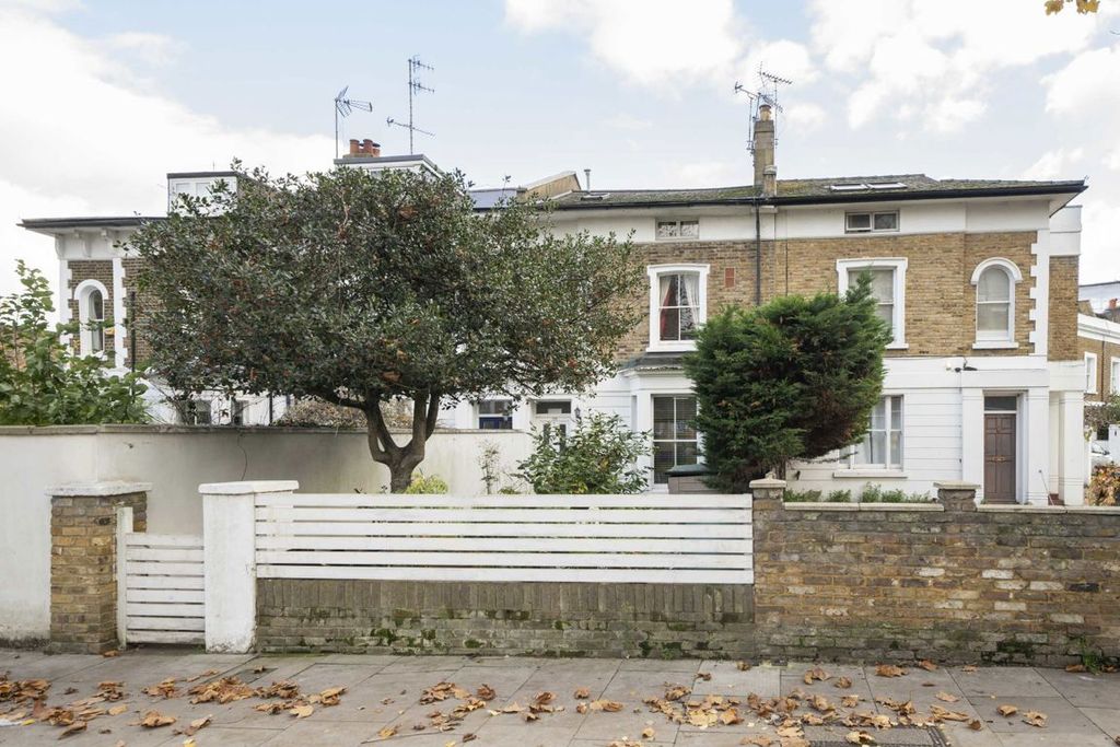 Property photo 1 of 7
