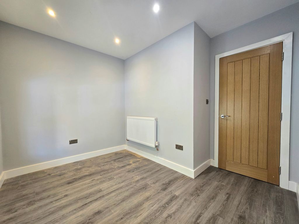 Property photo 2 of 8 2