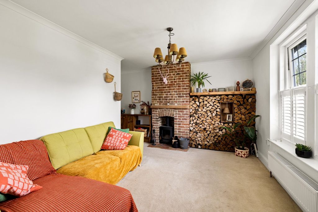 Property photo 2 of 13