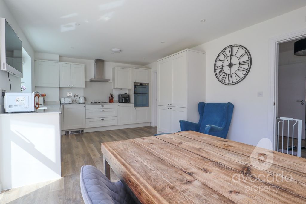 Property photo 3 of 22 5072645