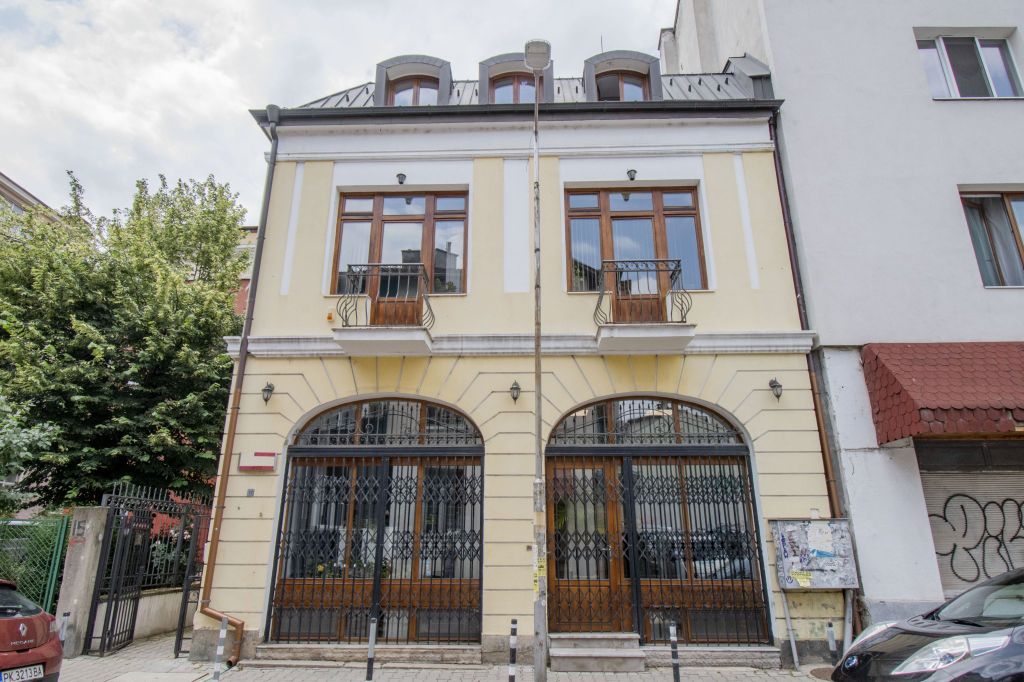 Property photo 2 of 17 <Alttext/>