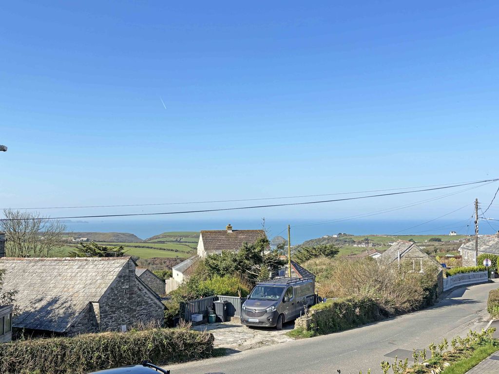 Property photo 3 of 10 Photo 3