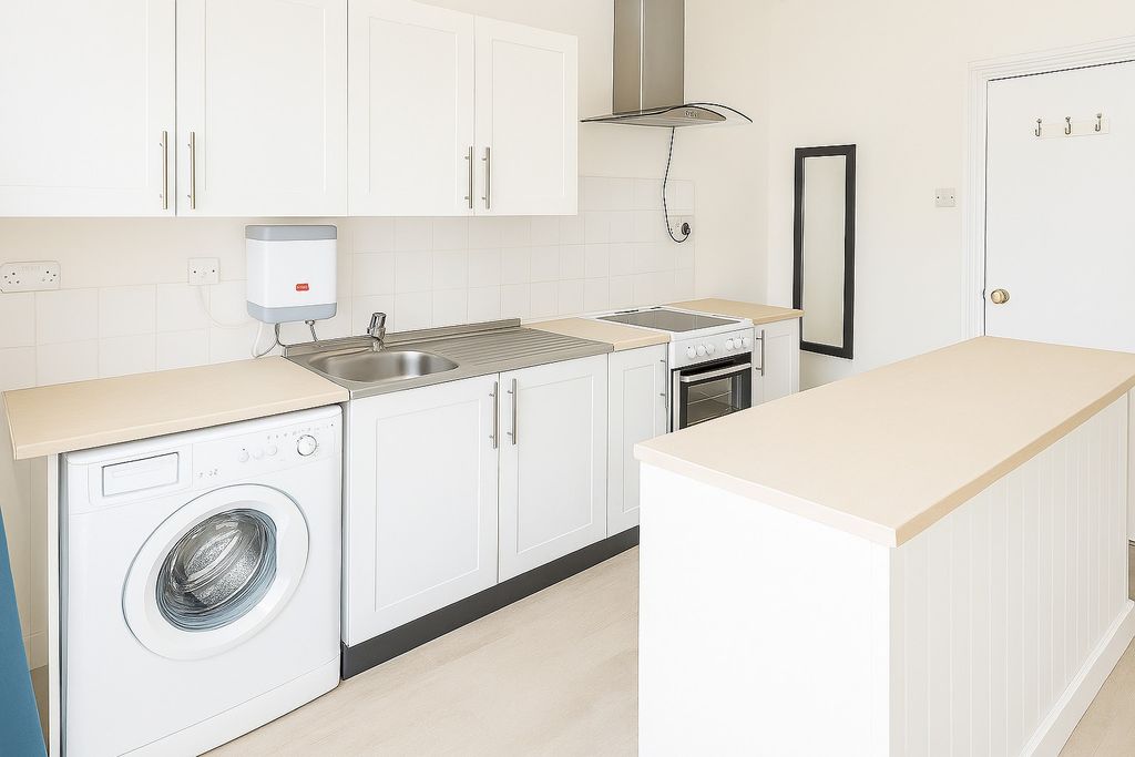 Property photo 3 of 4