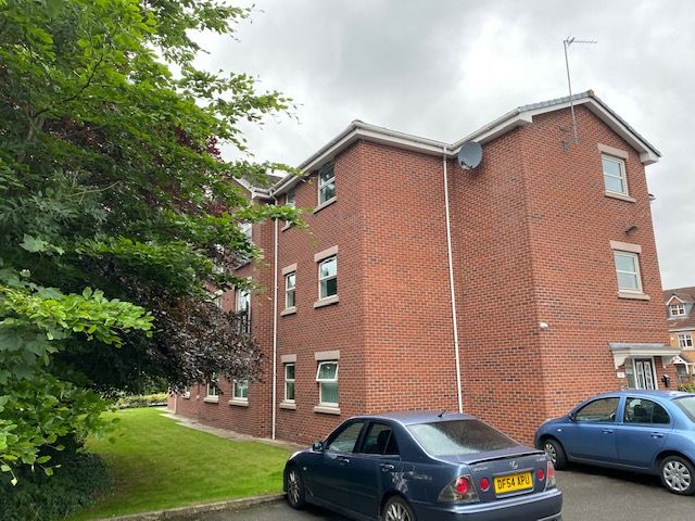 Property photo 1 of 12