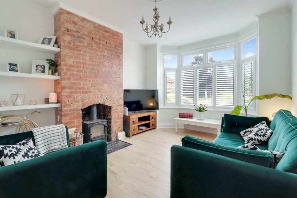 Property photo 2 of 15 Sitting Room