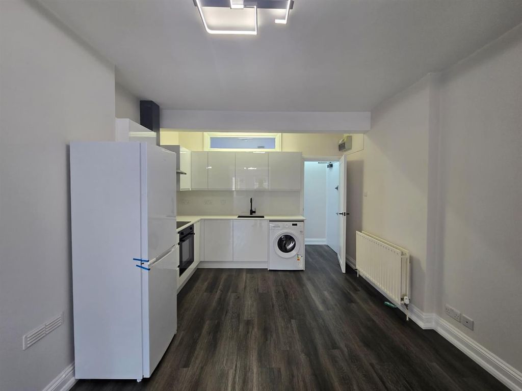 Property photo 2 of 8 Whatsapp Image 2025-05-29 At 15.59.53 (1).Jpeg