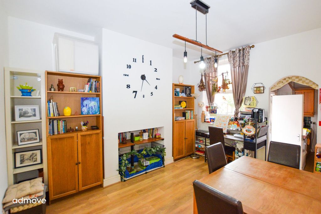 Property photo 3 of 16