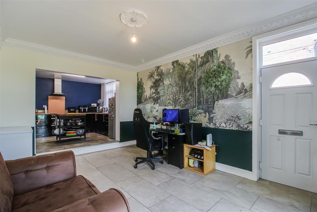 Property photo 3 of 15 Dining Room