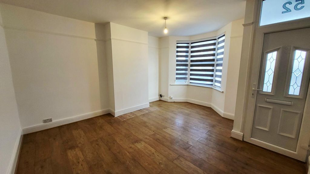 Property photo 2 of 10 Image