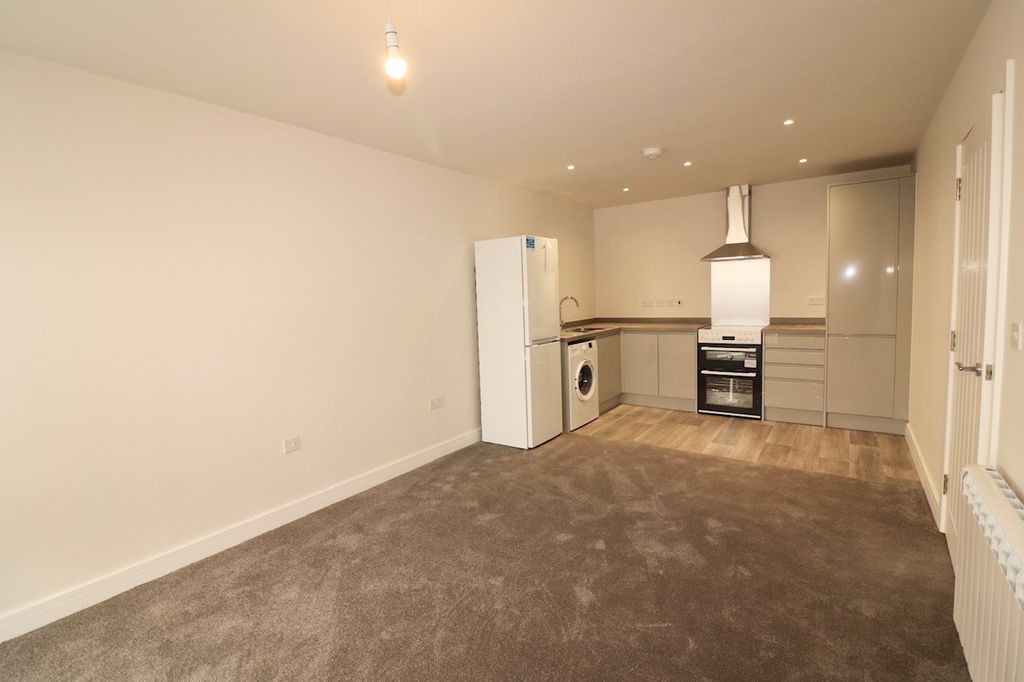Property photo 2 of 5