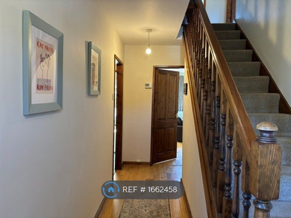 Property photo 2 of 13 Entrance