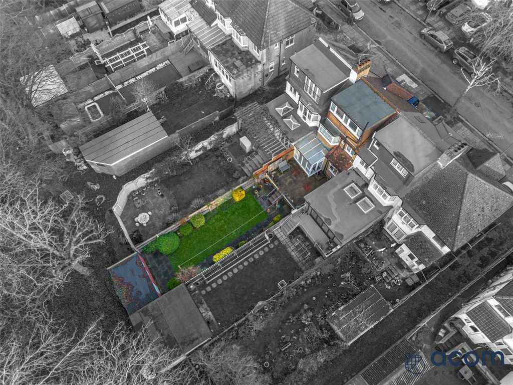 Property photo 1 of 23 Picture No. 04