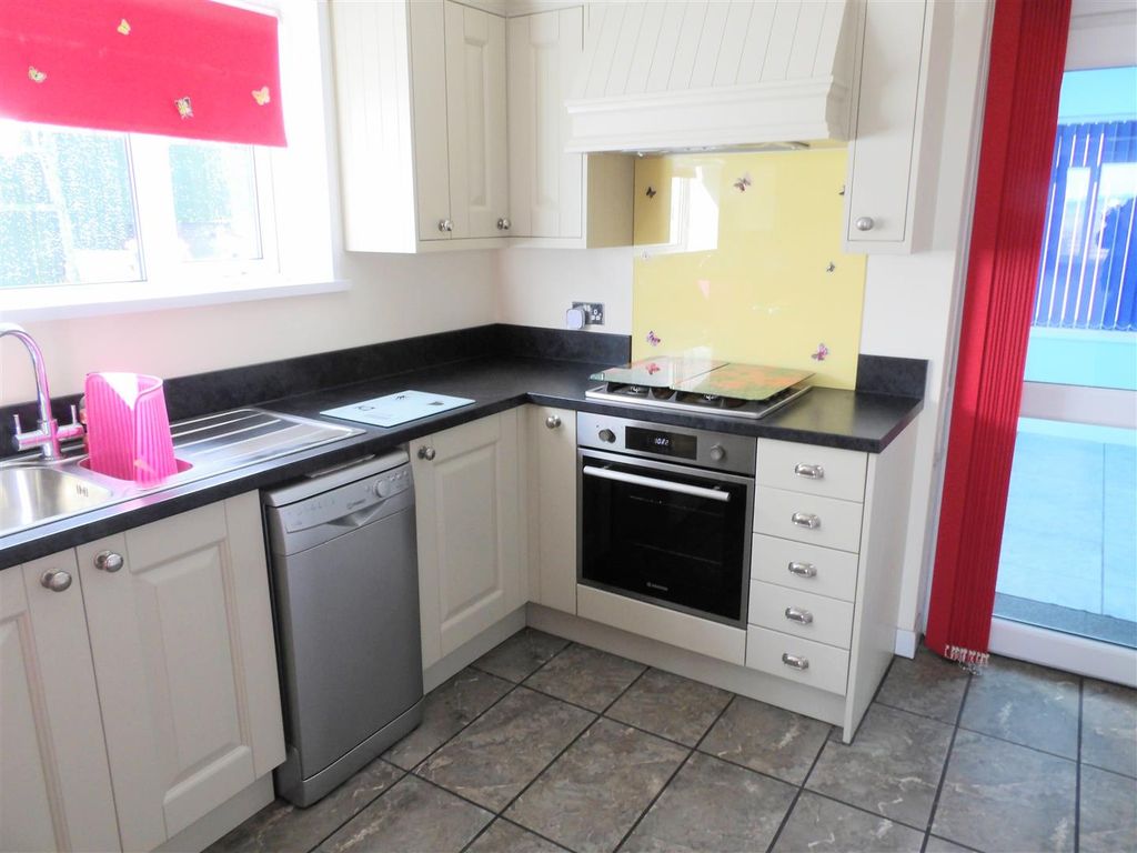 Property photo 3 of 17 100_0006.Jpg