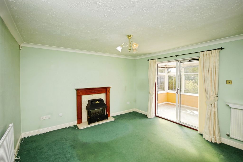 Property photo 3 of 17 Photo