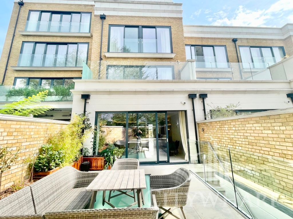 Property photo 3 of 38