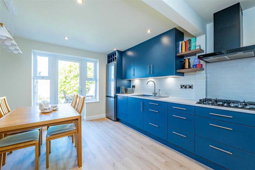 Property photo 3 of 38 Kitchen/Dining Room
