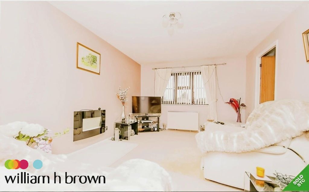 Property photo 2 of 6 Living Room