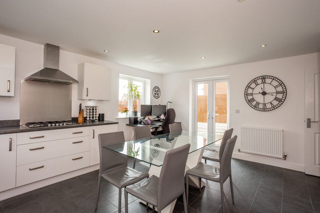 Property photo 2 of 36