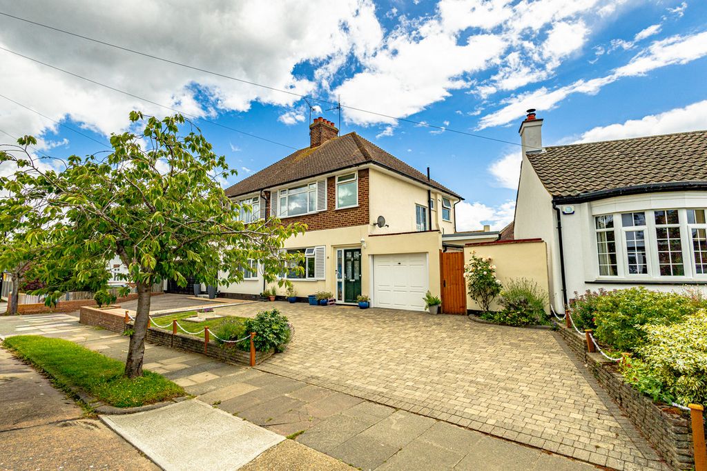 Property photo 1 of 29