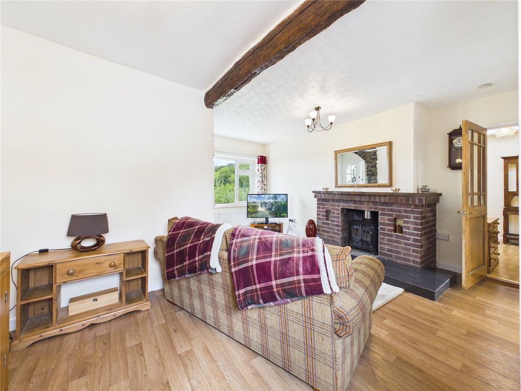 Property photo 3 of 19 Picture No. 06