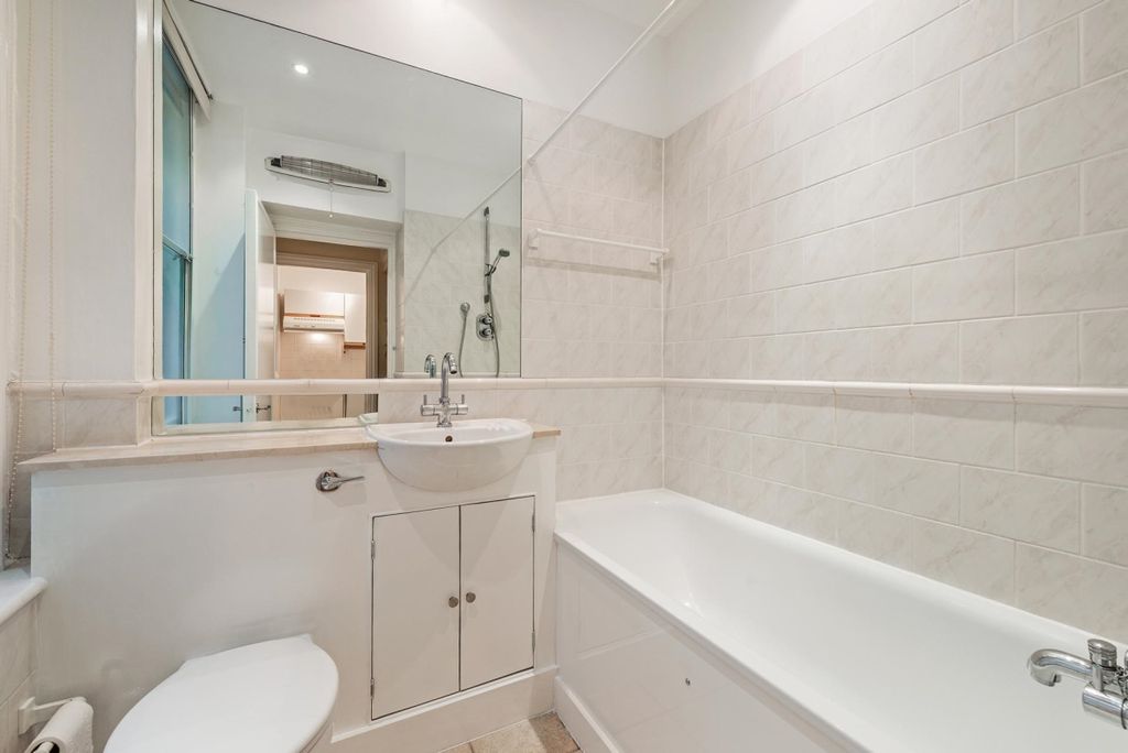 Property photo 3 of 7 Picture 3