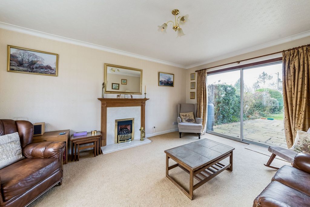 Property photo 2 of 29