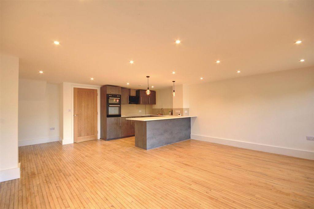 Property photo 2 of 15 Img_7306-Img_7308.Jpg