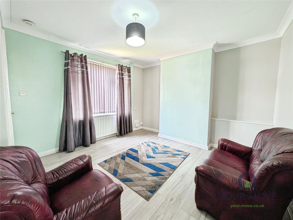 Property photo 2 of 7 Lounge