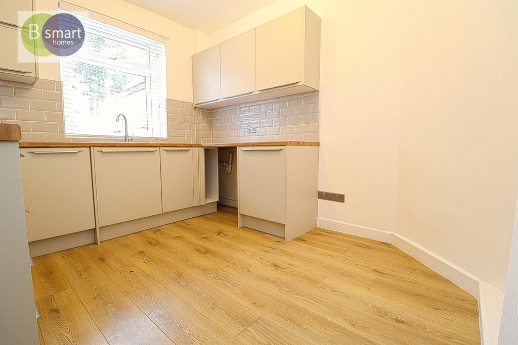 Property photo 3 of 13 Img_0094