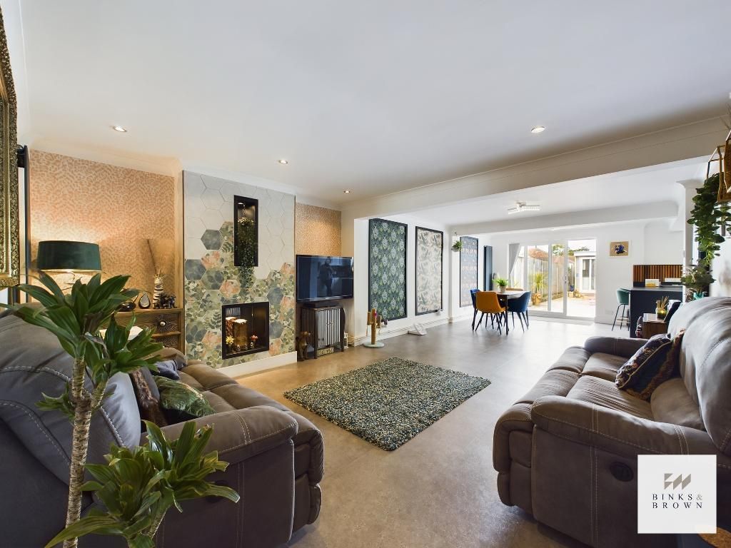 Property photo 2 of 25 Photo 2