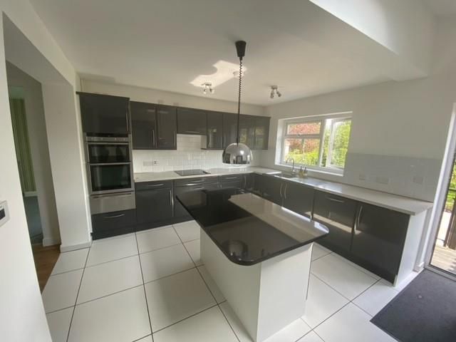 Property photo 2 of 20 Kitchen 2.Jpg