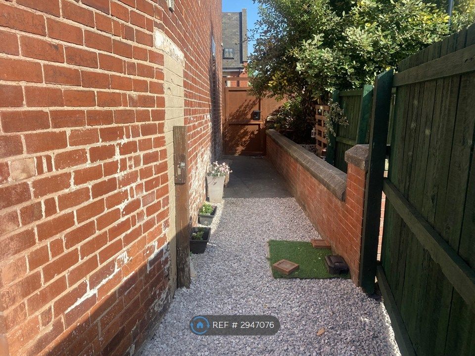Property photo 3 of 19