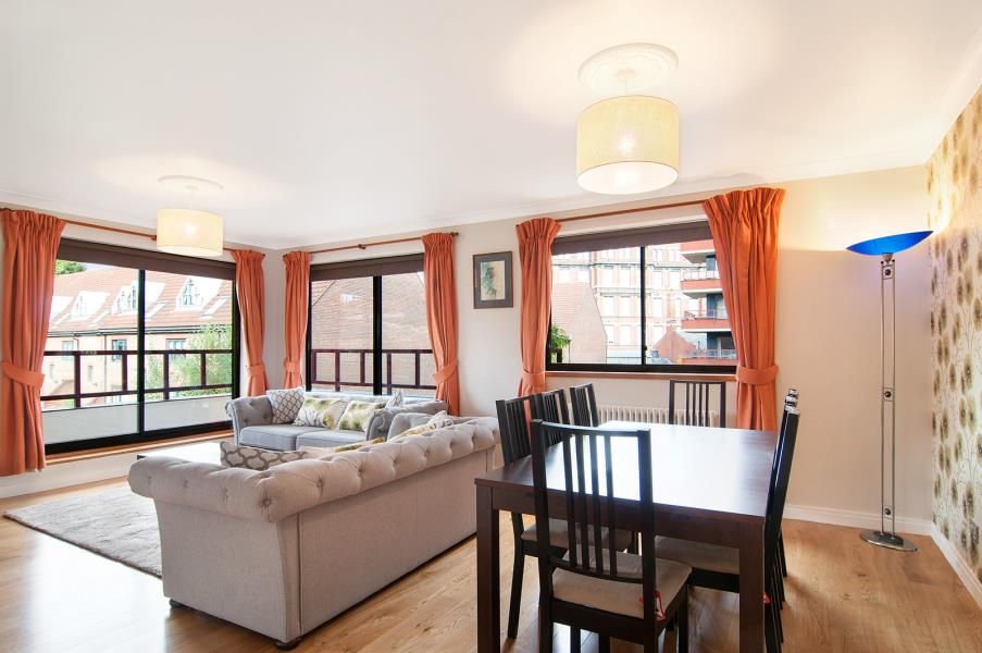 Property photo 2 of 12