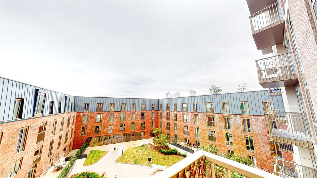 Property photo 3 of 10 Picture No. 11