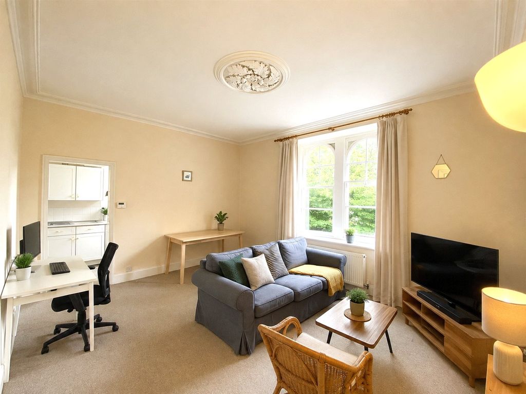 Property photo 2 of 6 Picture No. 17
